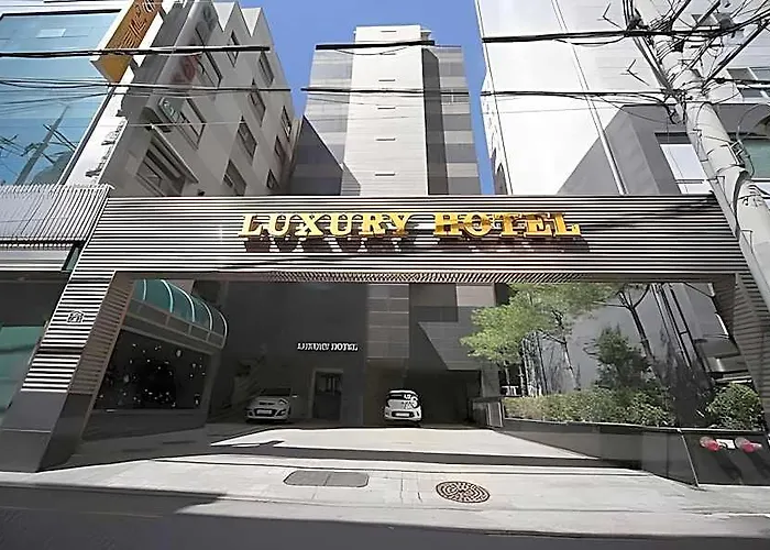 Dongdaemun Signature Hotel *